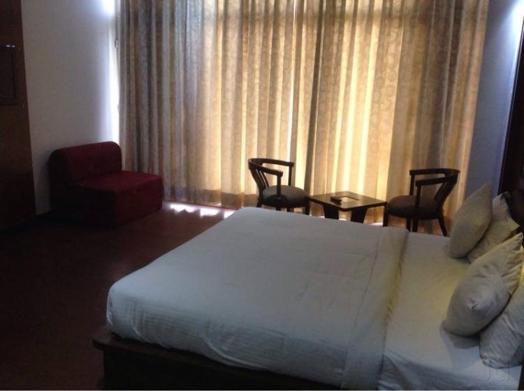 Hotel Parth Inn Газиабад Экстерьер фото