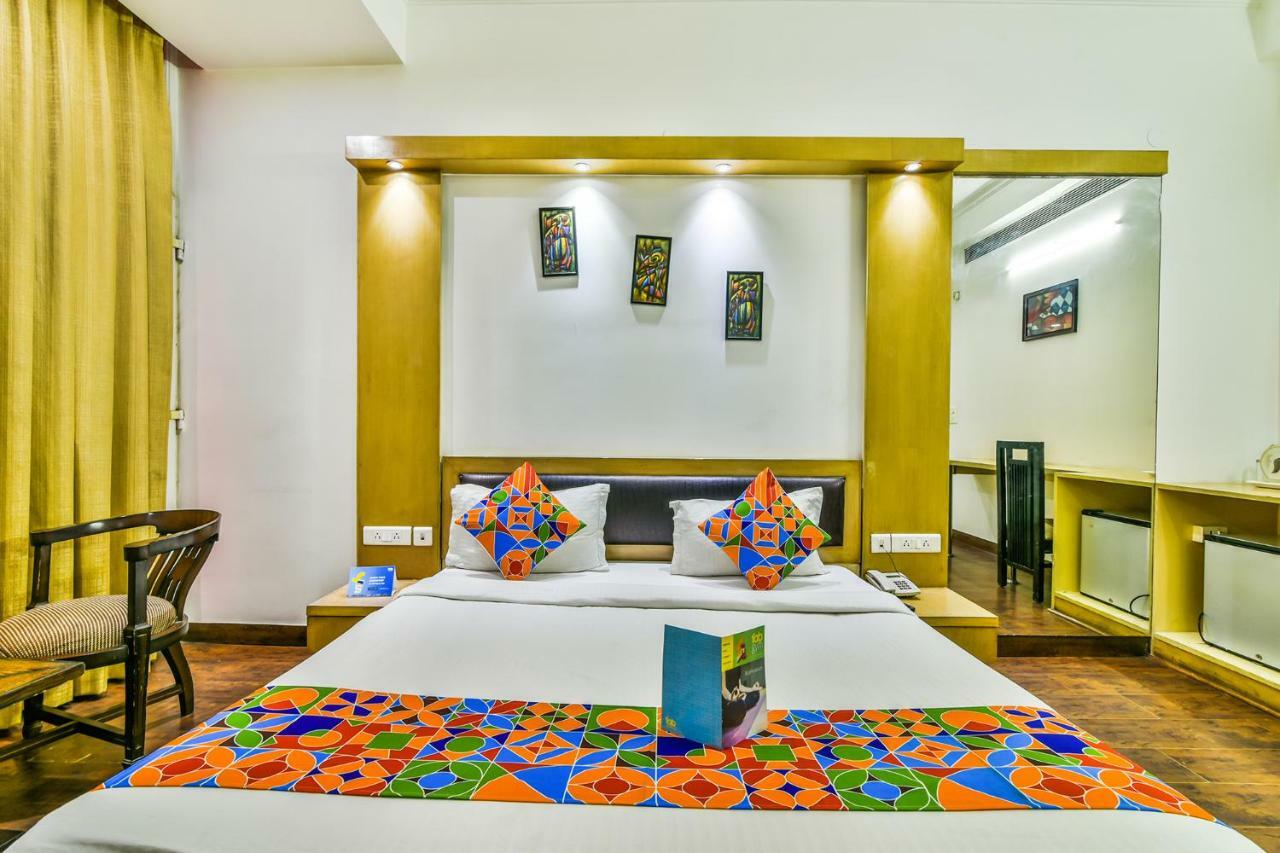 Hotel Parth Inn Газиабад Экстерьер фото